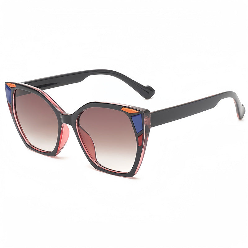 Dame Eyewear med uvanlig Cat-Eye-design Skanto