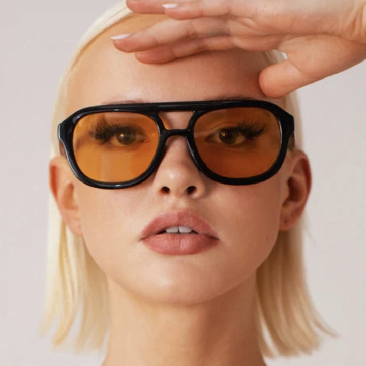 Dame modisch sport solbrille med bred, fleksibel ramme Skanto