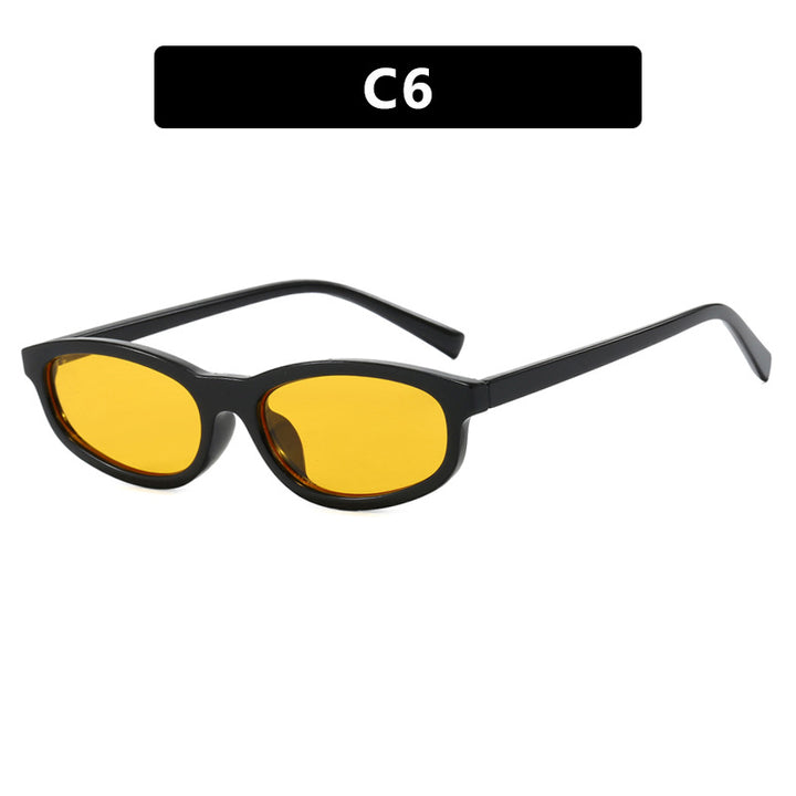 Dame moteriktig solbrille med elegant design Skanto