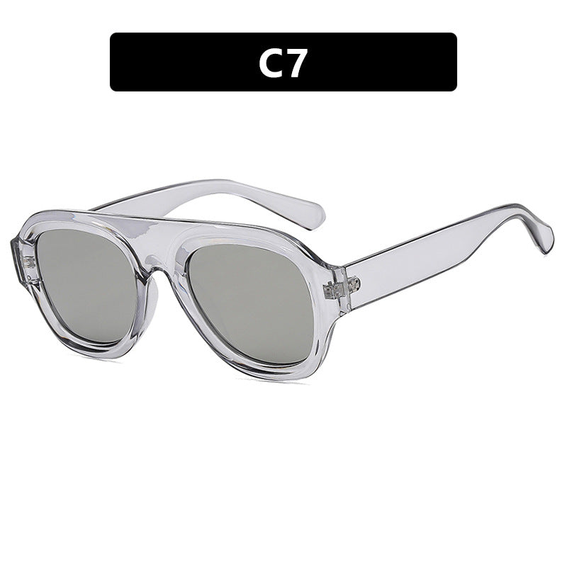 Damer oversized solbrille med moderne design og UV-beskyttelse Skanto