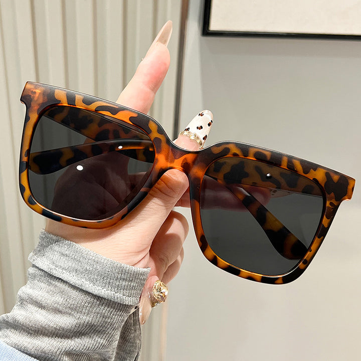 Dame oversized solbriller med matt ramme Skanto