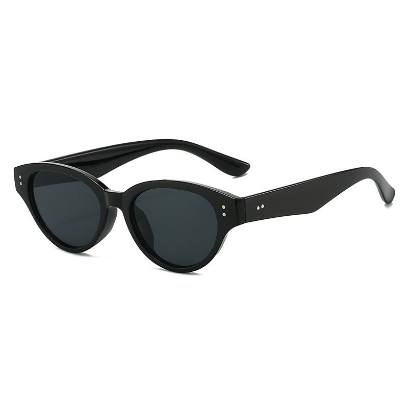 Dame Cat-Eye solbriller med retro-inspirert rammestruktur Skanto