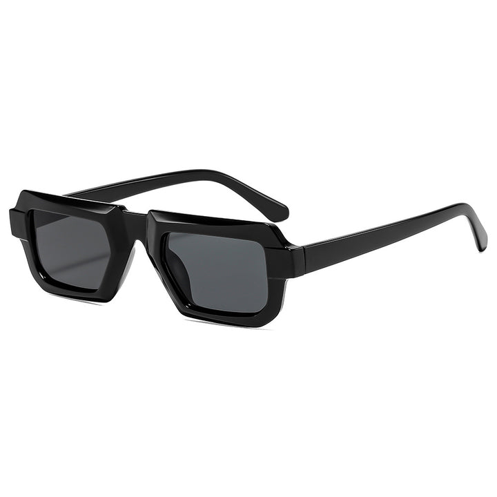 Dame moteriktig solbrille i trendy skilpaddedesign Skanto
