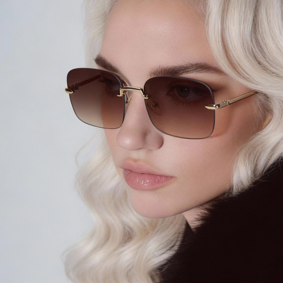Dame Oversized solbriller med filigran metallramme Skanto