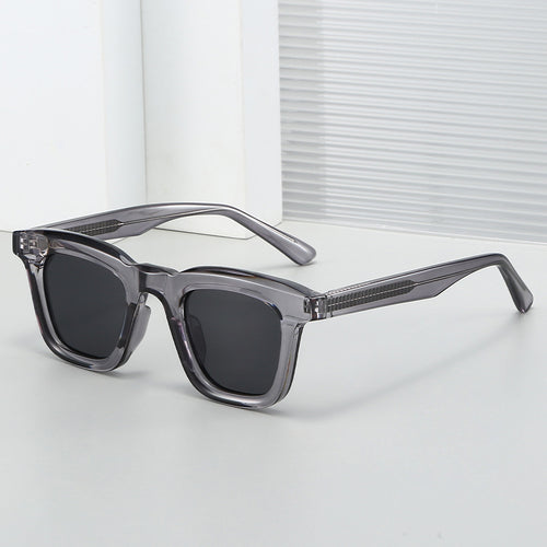 Dame Modisk solbrille i moderne firkantet design med høy UV-beskyttelse Skanto