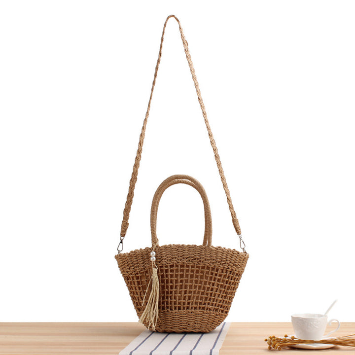 Elegant Bast Crossbody Bag with Tassels and Reinforced Handle Skanto