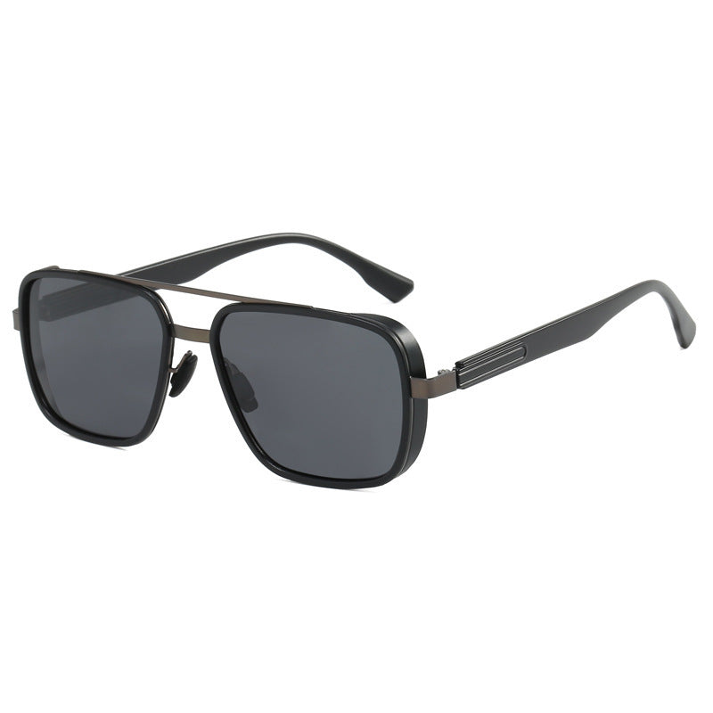 Dame elegant firkantet solbrille med høykvalitets metallramme Skanto