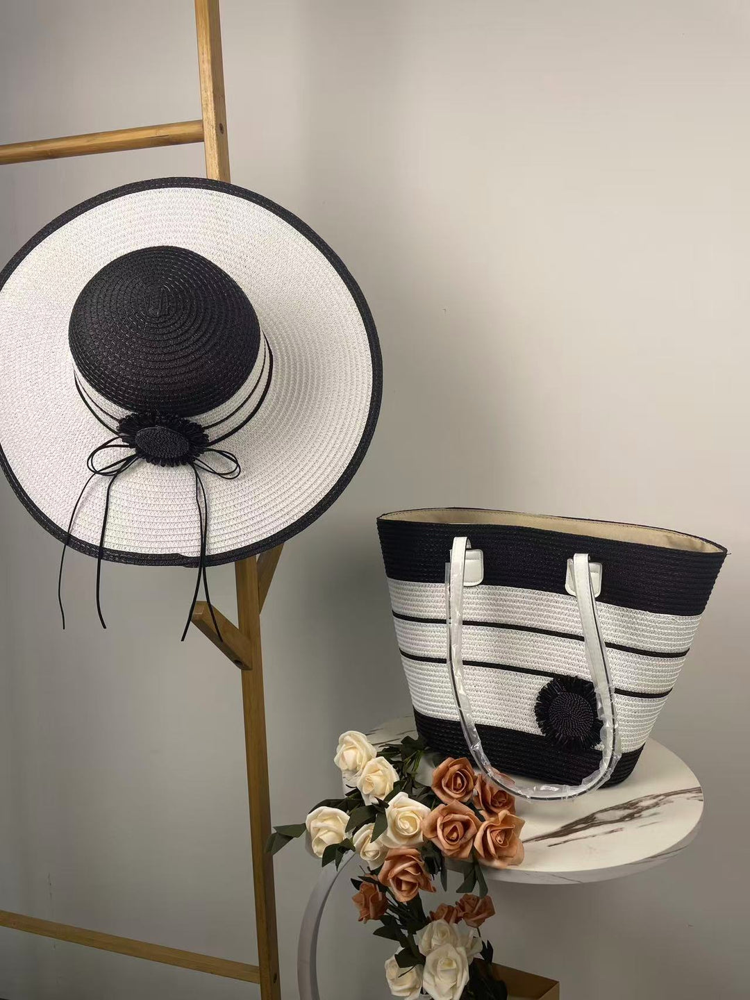 Elegant Strandveske med tilhørende solhatt Skanto