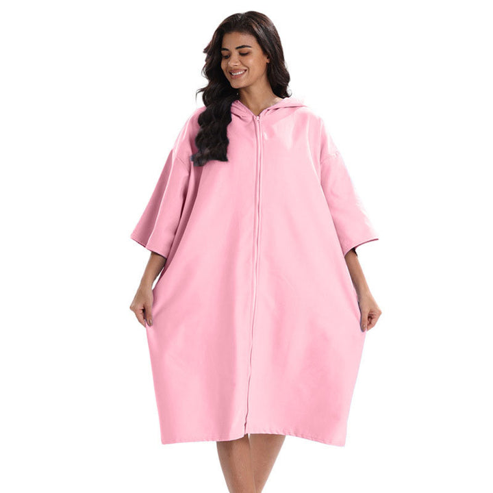 Praktisk og behagelig badekåpe-poncho Skanto