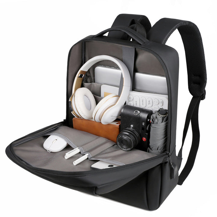 Elegante Laptop-Ryggsekk med gjennomtenkt innvendig rom og ergonomisk design Skanto