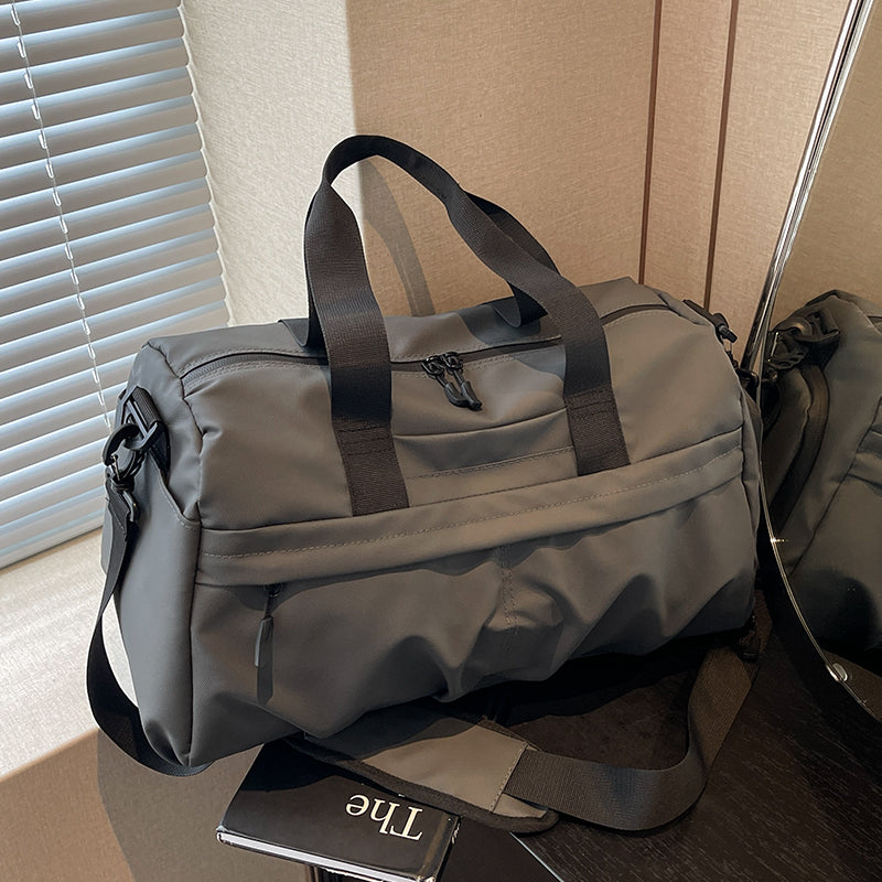 Practical sports bag with pockets Skanto
