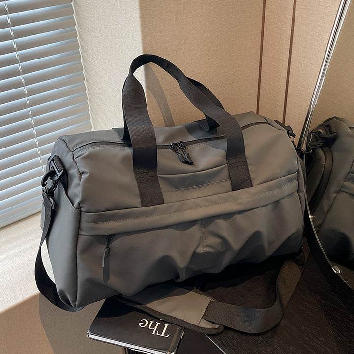 Practical sports bag with pockets Skanto