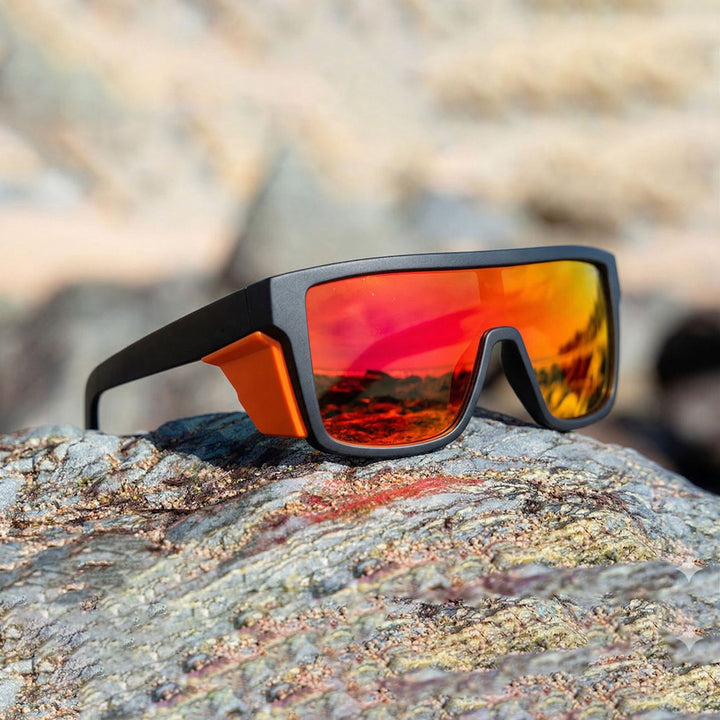 Dame sport solbriller i moderne design med bred ramme og polariserende linser Skanto