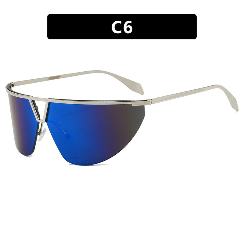 Dame futuristisk solbrille med beskyttende metallramme Skanto