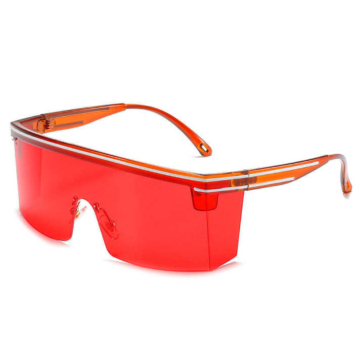Dame Sporty solbriller med futuristisk design og uforstyrret synsfelt Skanto