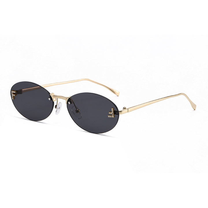 Dame Modische solbrille med innovativt design og komfortabel ramme Skanto