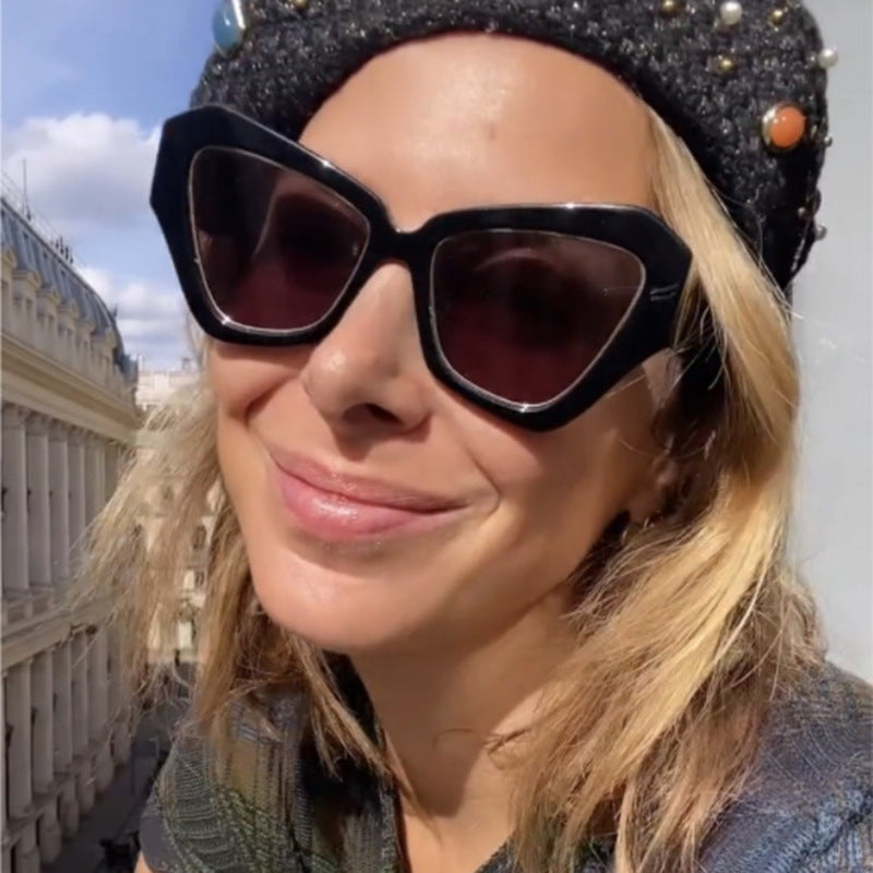 Dame trendy Cat-Eye solbriller med elegant ramme og UV-beskyttelse Skanto