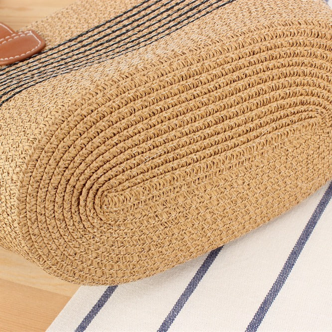 Strandveske med stilfullt flettet design og høykvalitets kunstskinnhåndtak Skanto