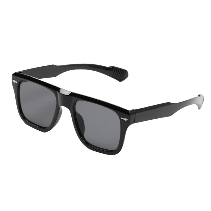 Dame stilig solbrille i moderne oversized-design Skanto
