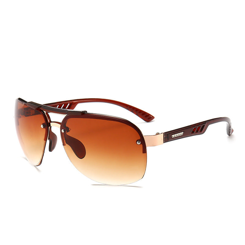 Damer Sporty solbrille med innovativ metallramme Skanto