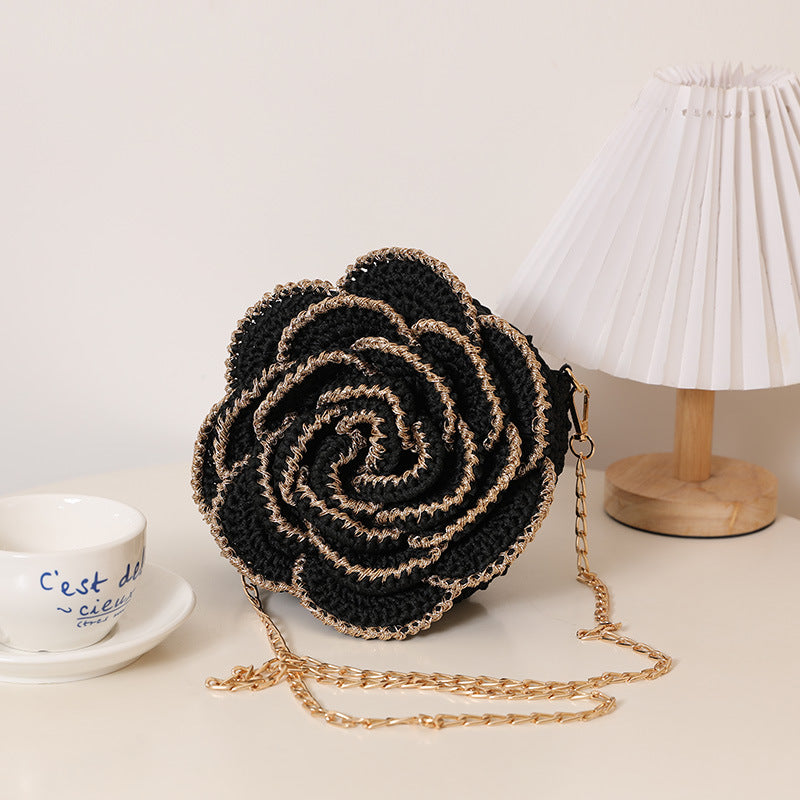 Umhengeske i romantisk rosedesign Skanto