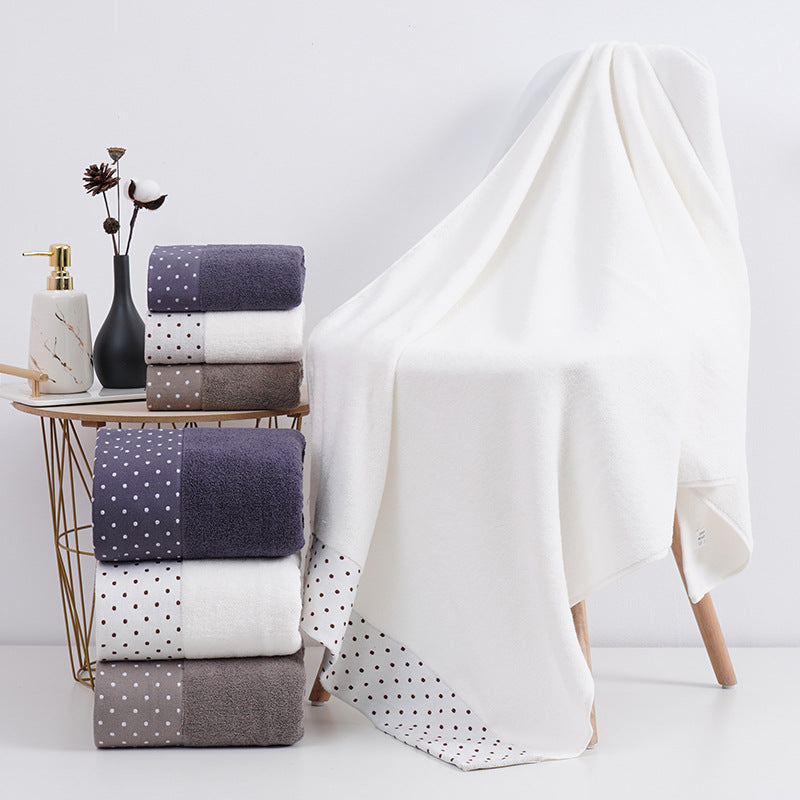 High-Quality Bath Towel with Elegant Border Skanto