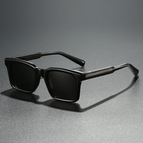 Dame moteriktig solbrille med eksklusiv ramme og UV-beskyttelse Skanto