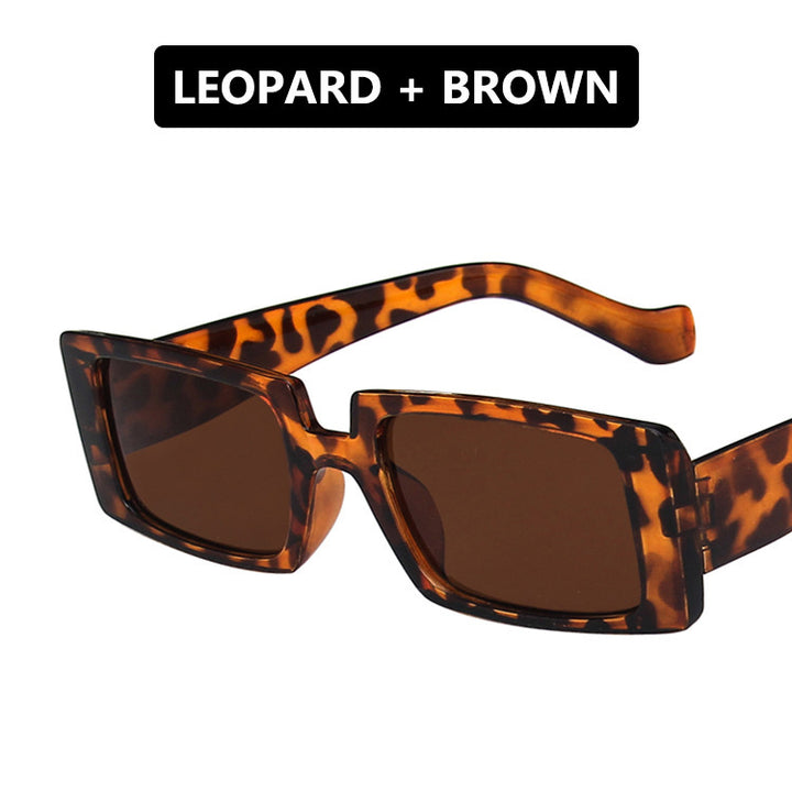 Dame kvadratisk solbrille med moderne ramme og stillegant design Skanto