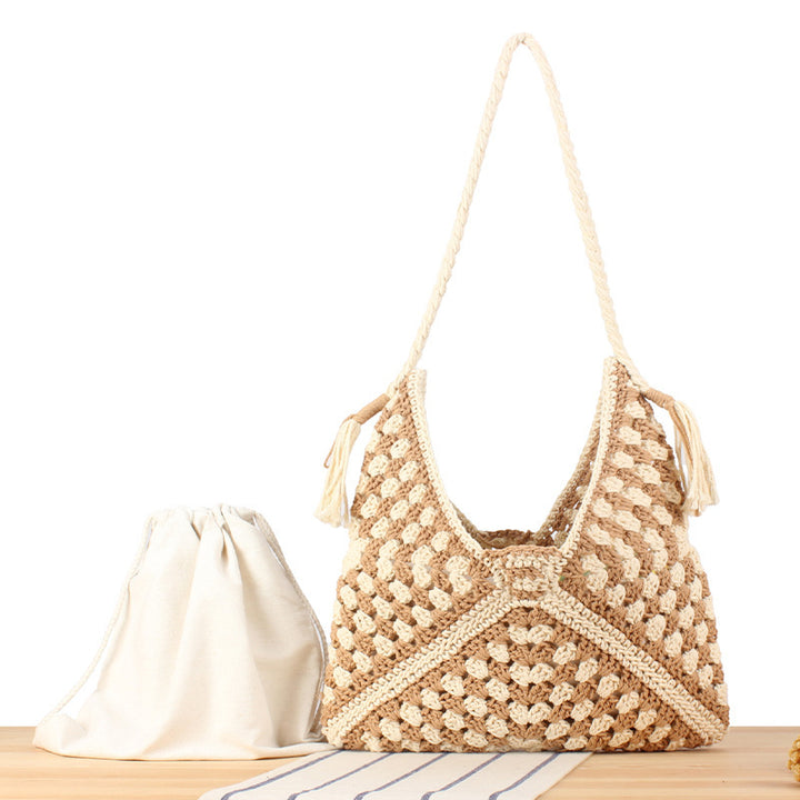 Handbag with artistic macrame design and durable inner bag Skanto