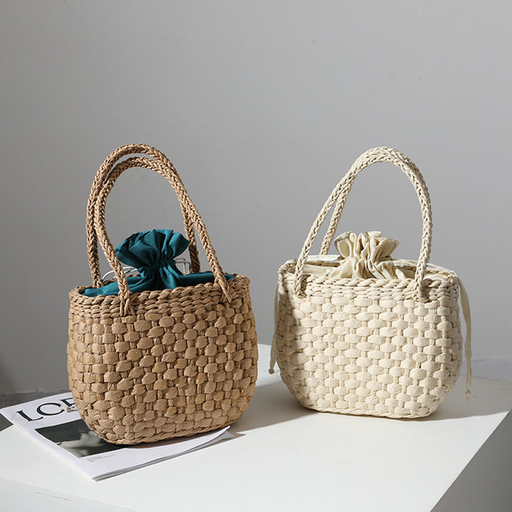 Håndlaget mini kurv handbag med stilfullt flette mønster Skanto