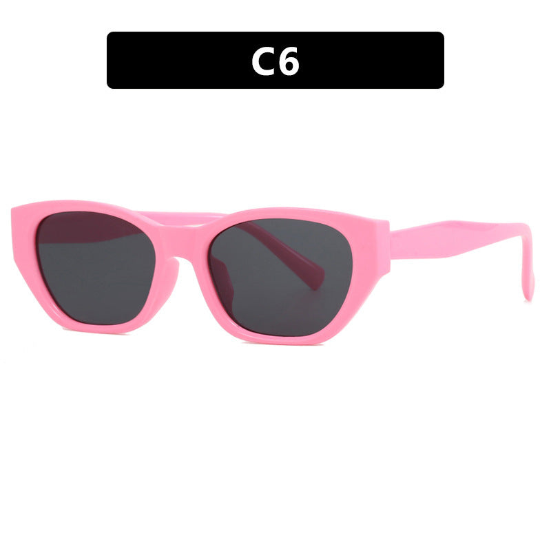 Dame Cat-Eye solbriller med transparent, geometrisk ramme Skanto