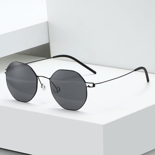 Dame geometrisk solbrille med høykvalitets metallramme og speilglass Skanto