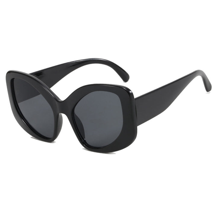 Dame elegant oversized solbrille med markant design Skanto
