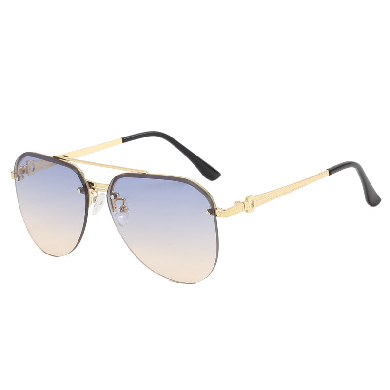 Damer elegant pilot solbrille med høy UV-beskyttelse og stilfull ramme Skanto