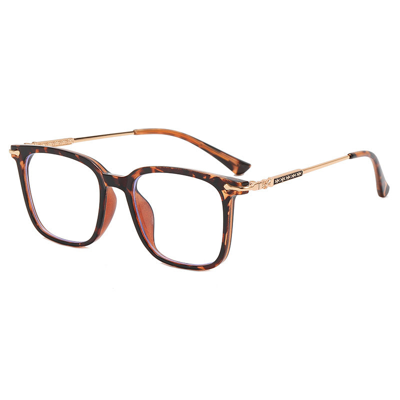 Dame firkantet designerbrille med elegant ramdesign Skanto