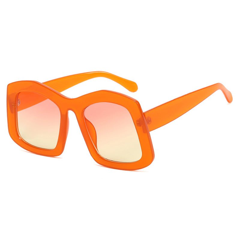 Damer stor solbrille med moteriktig design og UV-beskyttelse Skanto