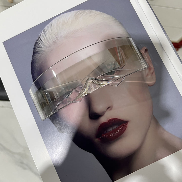 Damer futuristisk visir-lignende solbrille Skanto