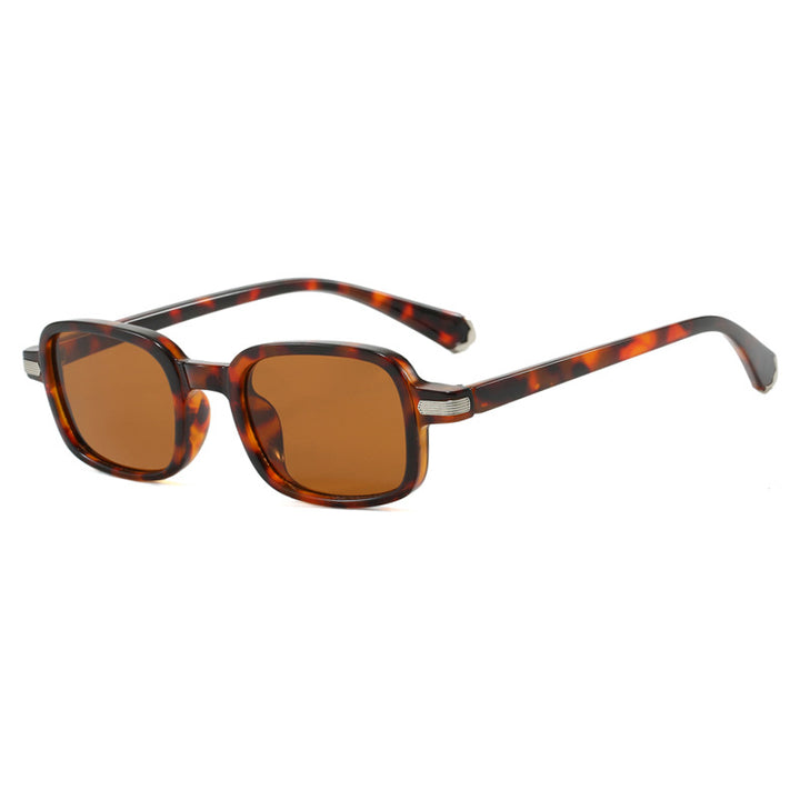 Dame moteriktig kvadratisk solbrille i trendy skilpadde-design Skanto