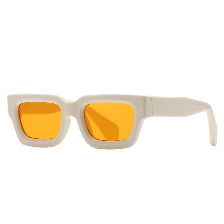 Dame oversized solbriller i moderne, kantete design Skanto