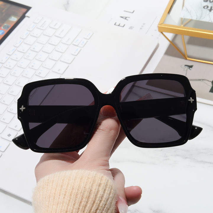 Dame firkantet oversized solbrille med moderne design Skanto