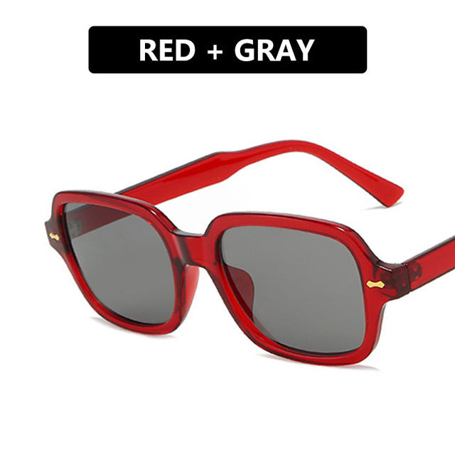 Dame kvadratisk solbrille med stilig og robust ramme Skanto