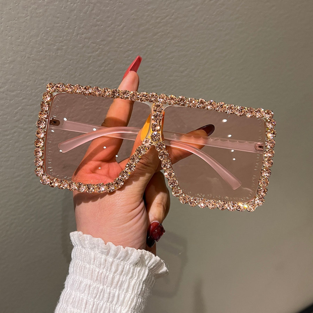 Dame Oversized solbriller med glitrende strassramme Skanto