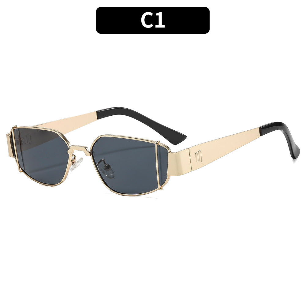 Dame designer solbrille i moderne, kantete stil Skanto