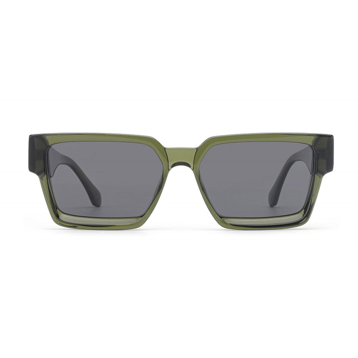 Dame moteriktig solbrille i stilfull design med bred ramme Skanto