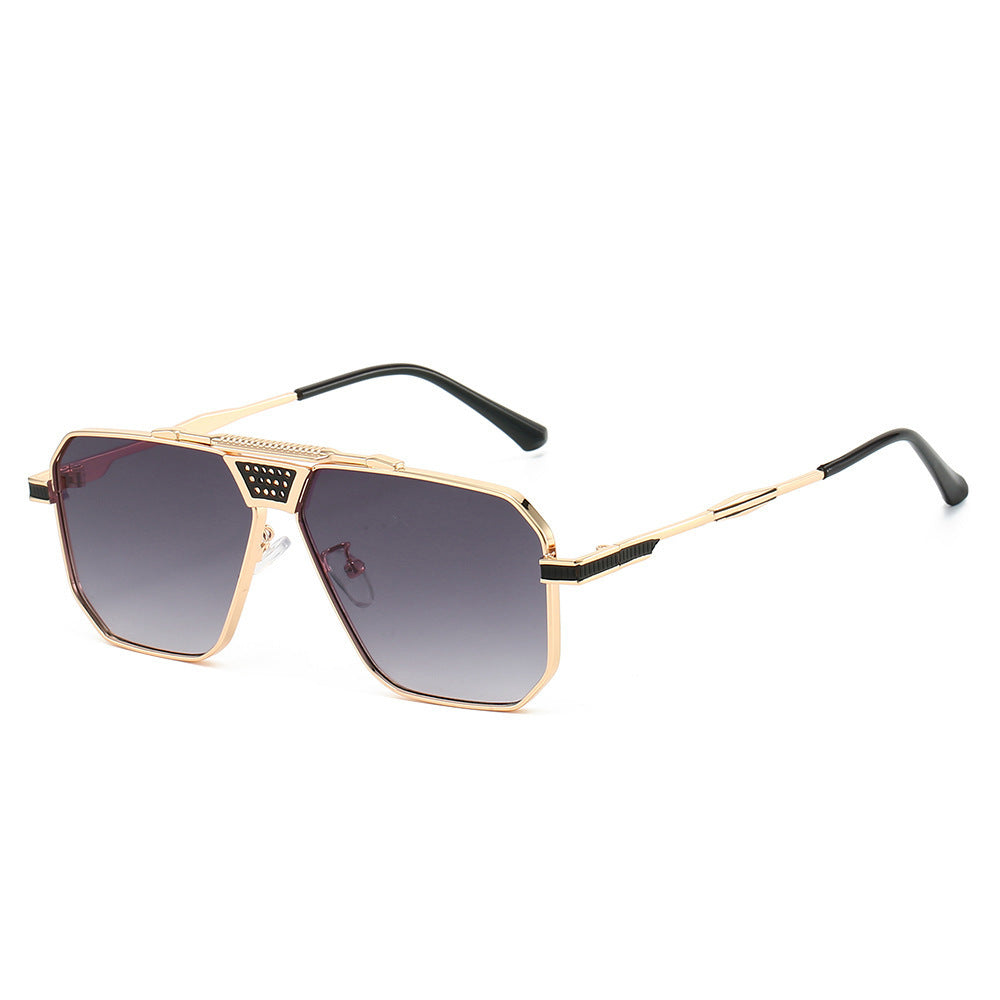 Dame solbrille i luksuriøs, geometrisk design Skanto