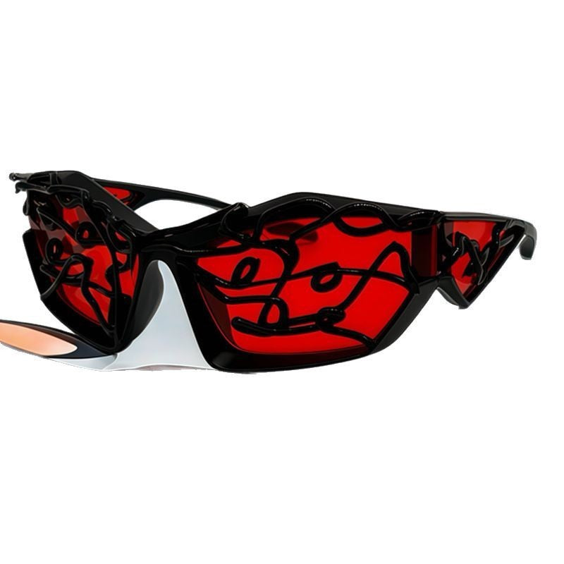 Dame Sporty solbriller med futuristisk design Skanto