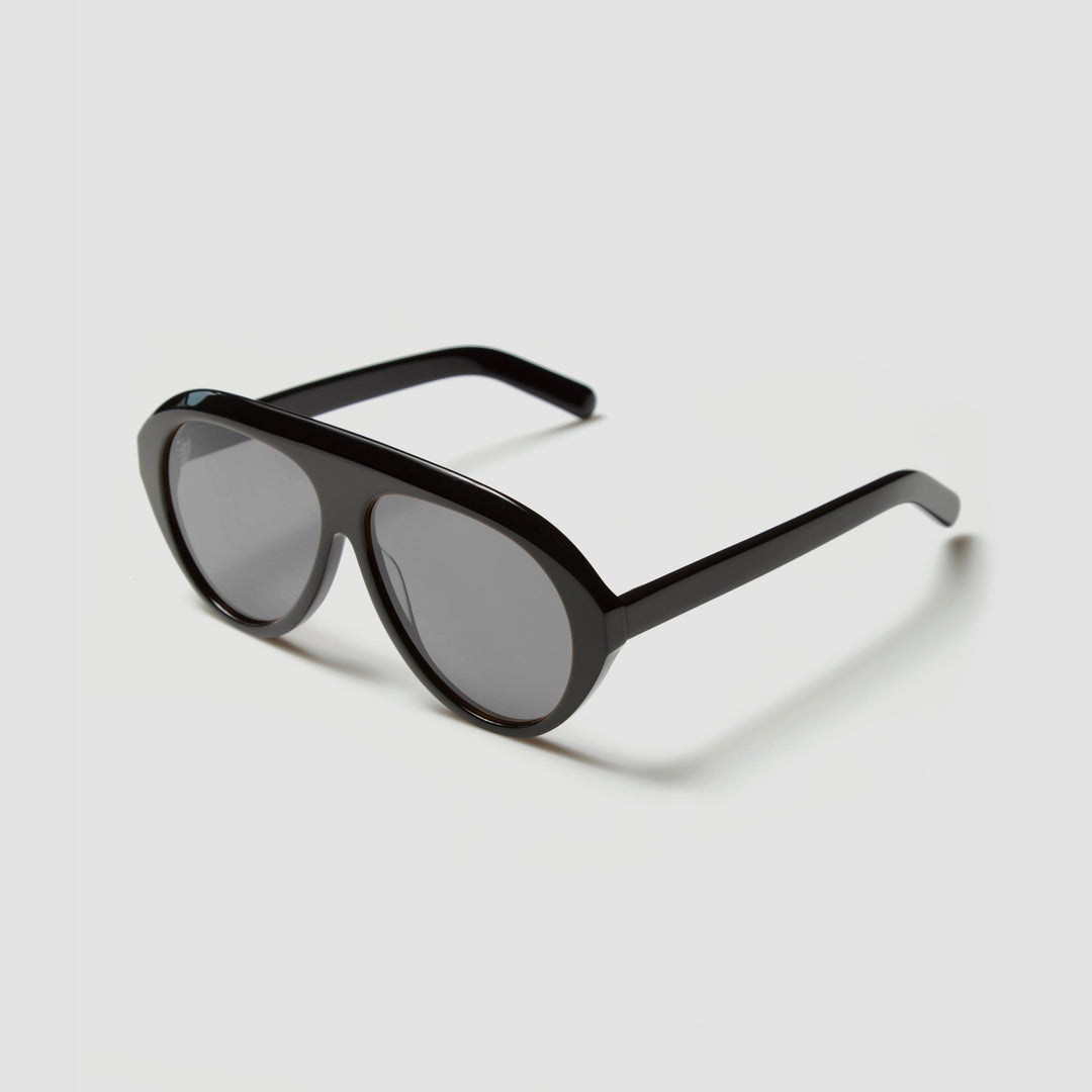 Dame Statement solbriller med bred ramme og grønne glass Skanto