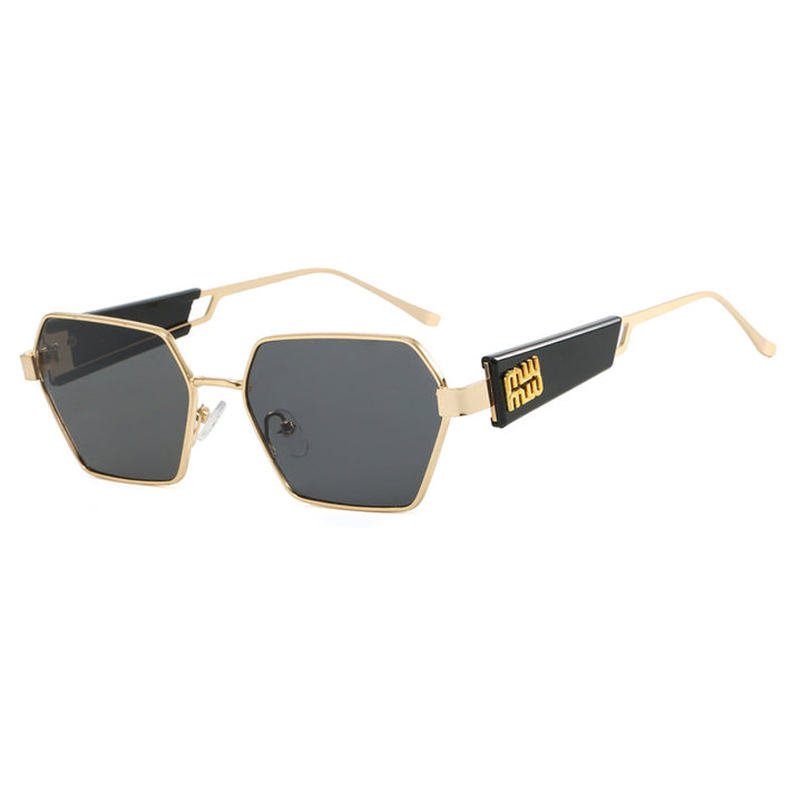 Dame heksagonal solbrille med elegant metallramme og beskyttende glass Skanto