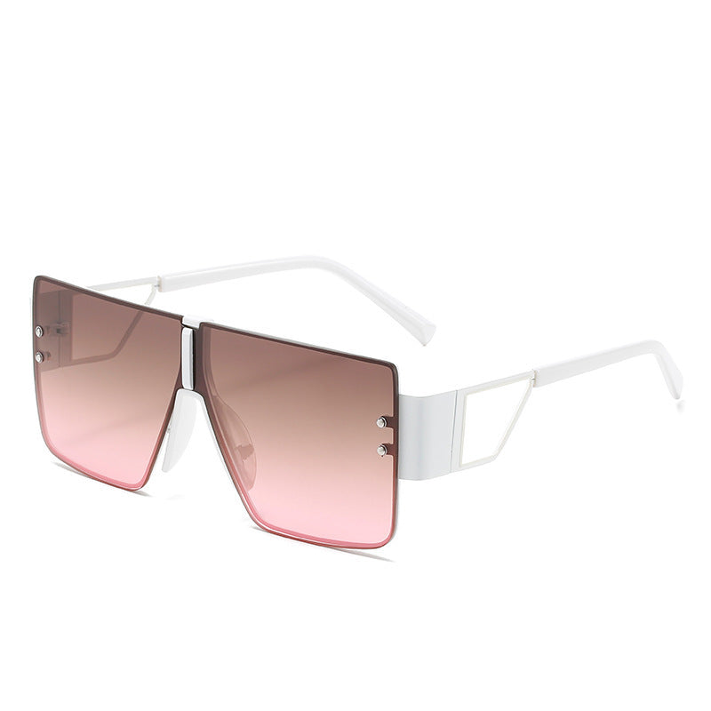 Dame trendy oversized solbriller med futuristisk design Skanto