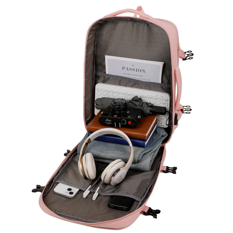 Backpack with modern, water-repellent design from Skanto